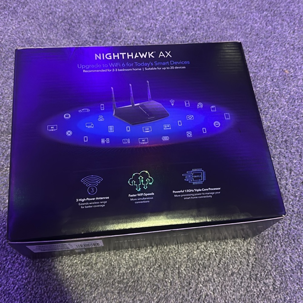 NETGEAR Nighthawk AX2400 - Picture 2 of 6